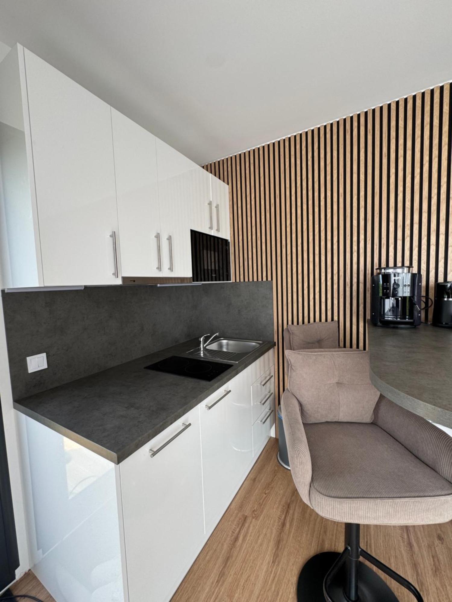 Apartamento Airport Luxury & Praga