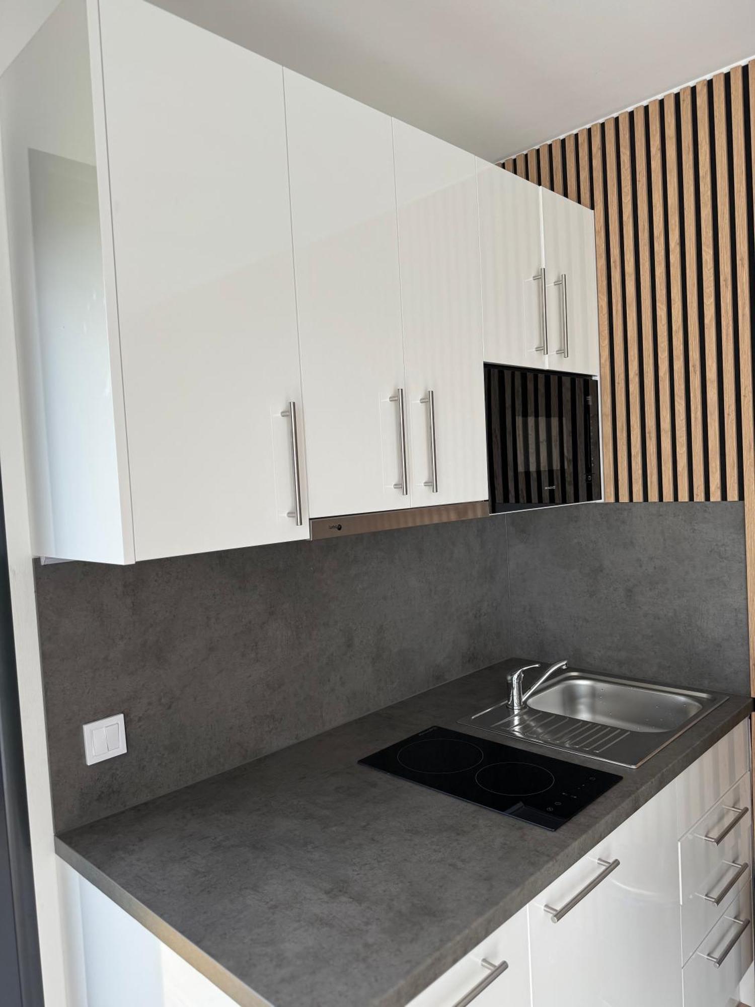 Apartamento Airport Luxury & Praga